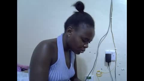Snapshot of creamyypussyy chatting on 4, 3, 2026 creamyypussyy online show from 4, 3, 2026