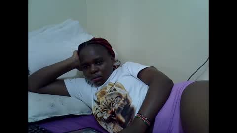 Snapshot of creamyypussyy chatting on 17, 3, 2026 creamyypussyy online show from 17, 3, 2026