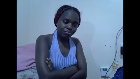 Snapshot of creamyypussyy chatting on 28, 3, 2026 creamyypussyy online show from 28, 3, 2026