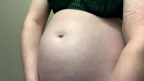 Snapshot of creative_k chatting on 16, 12, 2025 Breed me daddy online show from 16, 12, 2025