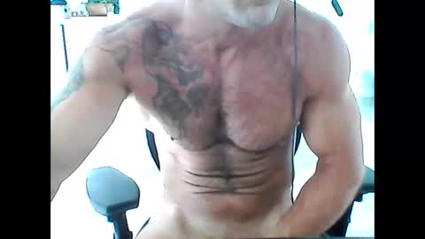 Snapshot of creatureofbeauty chatting on 28, 5, 2026 creatureofbeauty online show from 28, 5, 2026