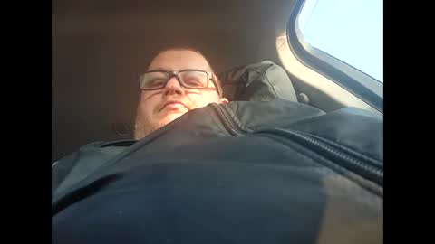 Snapshot of creeeping_death chatting on 7, 1, 2025 The hopeless romantic online show from 7, 1, 2025