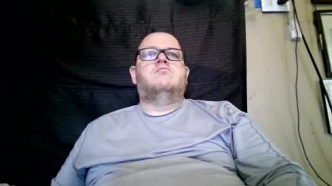 Snapshot of creeeping_death chatting on 17, 1, 2025 The hopeless romantic online show from 17, 1, 2025