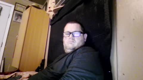 Snapshot of creeeping_death chatting on 13, 2, 2025 The hopeless romantic online show from 13, 2, 2025