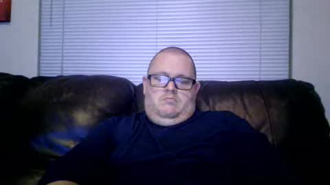 Snapshot of creeeping_death chatting on 19, 2, 2025 The hopeless romantic online show from 19, 2, 2025