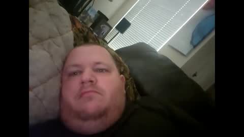 Snapshot of creeeping_death chatting on 22, 2, 2025 The hopeless romantic online show from 22, 2, 2025