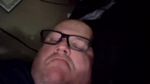 Snapshot of creeeping_death chatting on 11, 3, 2025 The hopeless romantic online show from 11, 3, 2025