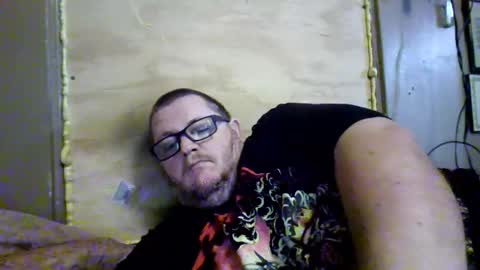 Snapshot of creeeping_death chatting on 15, 10, 2025 The hopeless romantic online show from 15, 10, 2025