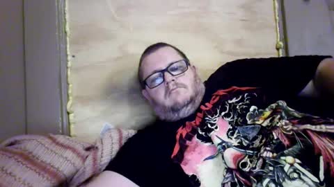 Snapshot of creeeping_death chatting on 19, 10, 2025 The hopeless romantic online show from 19, 10, 2025