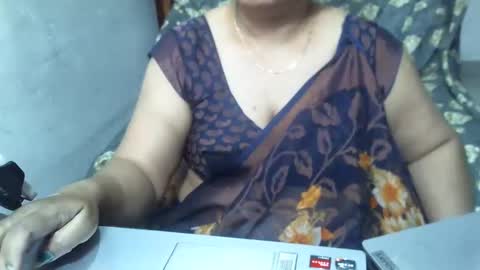 Snapshot of crezybhabihot chatting on 15, 2, 2025 Sonika69 online show from 15, 2, 2025