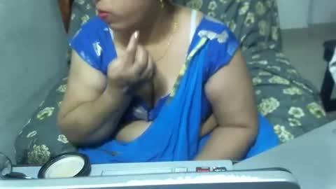 Snapshot of crezybhabihot chatting on 4, 3, 2025 Sonika69 online show from 4, 3, 2025
