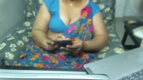 Snapshot of crezybhabihot chatting on 9, 3, 2025 Sonika69 online show from 9, 3, 2025