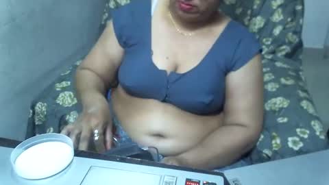 Snapshot of crezybhabihot chatting on 12, 3, 2025 Sonika69 online show from 12, 3, 2025