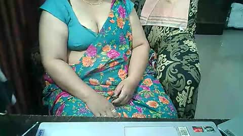 Snapshot of crezybhabihot chatting on 13, 9, 2025 Sonika69 online show from 13, 9, 2025