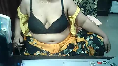 Snapshot of crezybhabihot chatting on 20, 9, 2025 Sonika69 online show from 20, 9, 2025