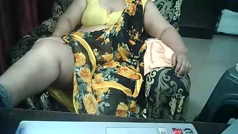 Snapshot of crezybhabihot chatting on 23, 9, 2025 Sonika69 online show from 23, 9, 2025