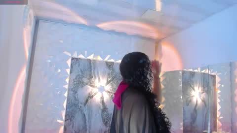 criiis_laurens online show from 4, 10, 2025