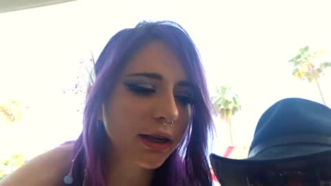 Snapshot of crimsonkitten chatting on 21, 4, 2026 Crimson Kitten online show from 21, 4, 2026