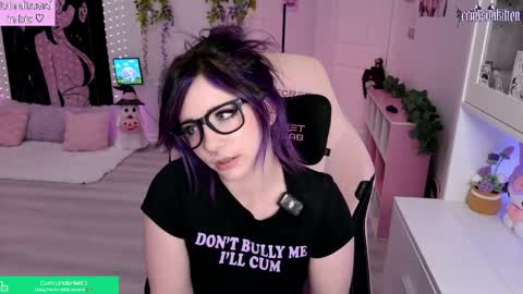 Crimson Kitten online show from 30, 4, 2026