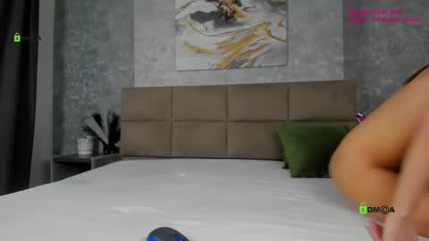 Snapshot of cris__alex__ chatting on 19, 2, 2025 Gold Couple online show from 19, 2, 2025