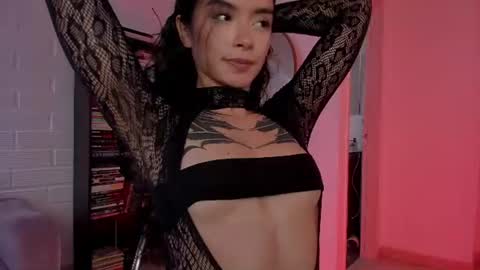 Snapshot of cris_roberts chatting on 5, 7, 2026 Cris Roberts online show from 5, 7, 2026
