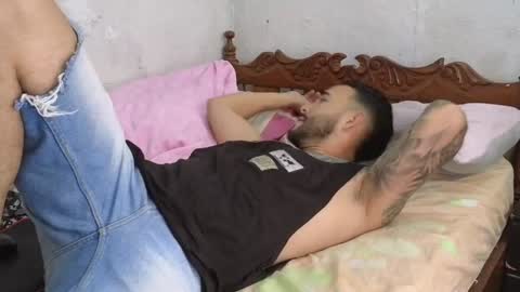 Snapshot of cris_simons chatting on 31, 1, 2025 cris_simons online show from 31, 1, 2025