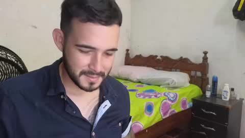 Snapshot of cris_simons chatting on 24, 2, 2025 cris_simons online show from 24, 2, 2025