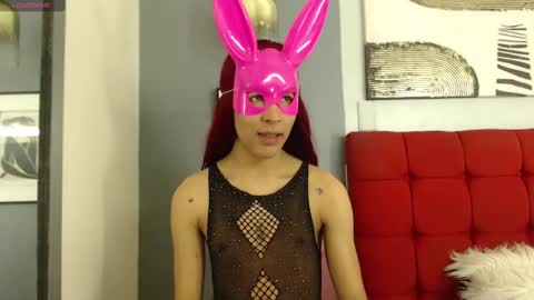 Snapshot of crisevanz18 chatting on 5, 1, 2025 Cris Evanz online show from 5, 1, 2025