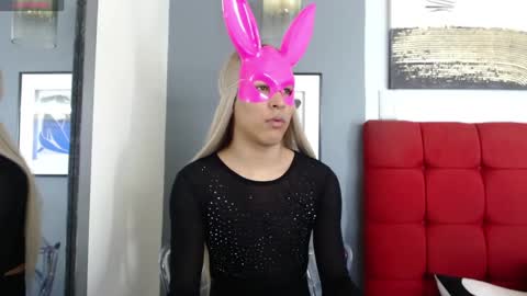 Snapshot of crisevanz18 chatting on 3, 3, 2025 Cris Evanz online show from 3, 3, 2025