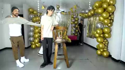 Snapshot of crismens chatting on 19, 1, 2025 crismens online show from 19, 1, 2025