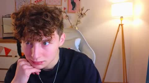 Chris online show from 11, 11, 2025