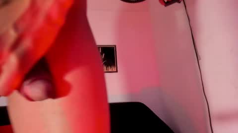 Snapshot of criss_zuri chatting on 23, 4, 2026 criss_zuri online show from 23, 4, 2026