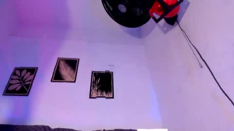 Snapshot of criss_zuri chatting on 11, 5, 2026 criss_zuri online show from 11, 5, 2026