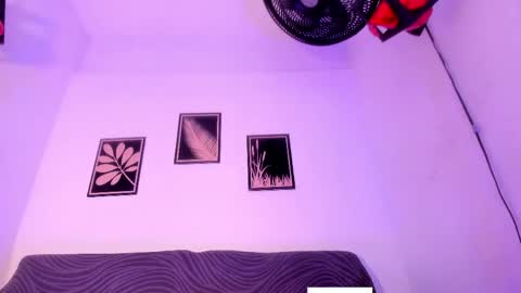 Snapshot of criss_zuri chatting on 12, 5, 2026 criss_zuri online show from 12, 5, 2026
