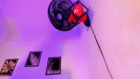 Snapshot of criss_zuri chatting on 19, 5, 2026 criss_zuri online show from 19, 5, 2026