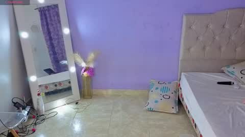 Snapshot of crisstal_7 chatting on 29, 5, 2026 cristal online show from 29, 5, 2026