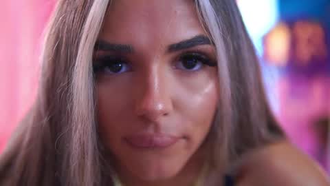 Snapshot of crisstyblair chatting on 14, 4, 2026 Crissy online show from 14, 4, 2026