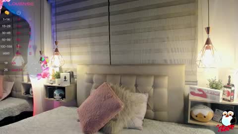 Snapshot of cristal__hot_1 chatting on 10, 11, 2025 Cristal online show from 10, 11, 2025