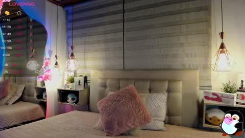 Snapshot of cristal__hot_1 chatting on 11, 11, 2025 Cristal online show from 11, 11, 2025