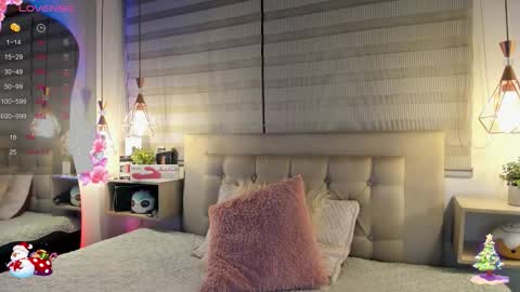 Snapshot of cristal__hot_1 chatting on 16, 12, 2025 Cristal online show from 16, 12, 2025