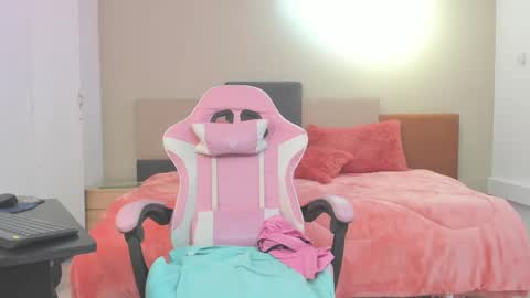 Cristal online show from 17, 1, 2025