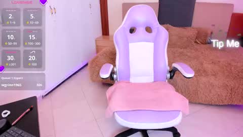 Snapshot of cristal_crossfit chatting on 5, 3, 2026 Cristal online show from 5, 3, 2026