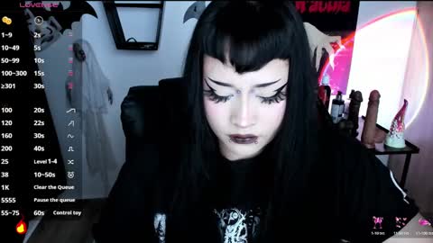 Cris online show from 4, 11, 2025