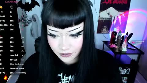 Snapshot of cristal_kosh chatting on 24, 6, 2026 Cris online show from 24, 6, 2026