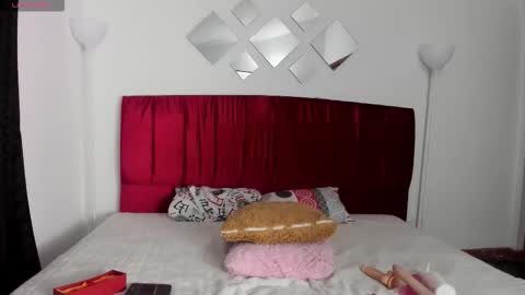 cristal_moon01 online show from 18, 12, 2025