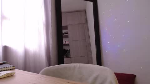 Cristal  online show from 31, 1, 2025