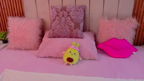 STEFANYIG cristalsubin online show from 1, 11, 2025