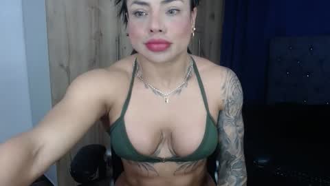 Snapshot of cristalbeautiful1 chatting on 5, 4, 2026 Natalie online show from 5, 4, 2026