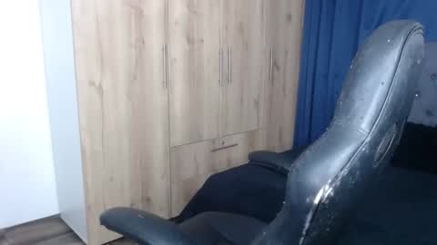 Snapshot of cristalbeautiful1 chatting on 7, 4, 2026 Natalie online show from 7, 4, 2026