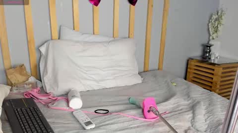 Cristal Cute  online show from 23, 2, 2025